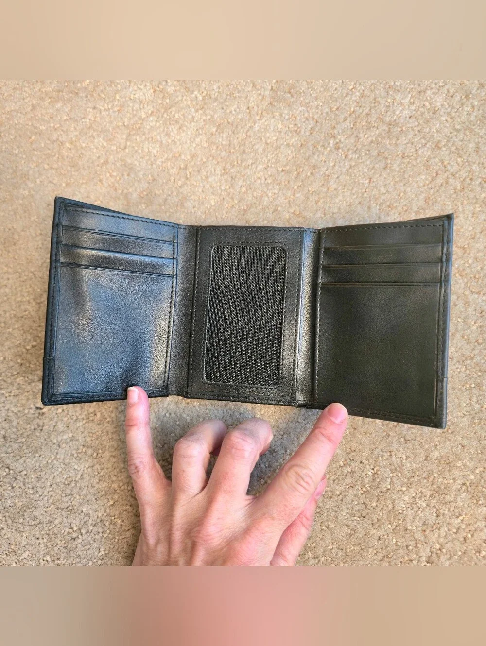Swiss Gear Tri-fold Wallet Black Leather